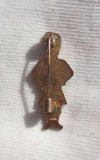 SCOTS BANDSMAN GK - a vintage and detailed enamel badge
