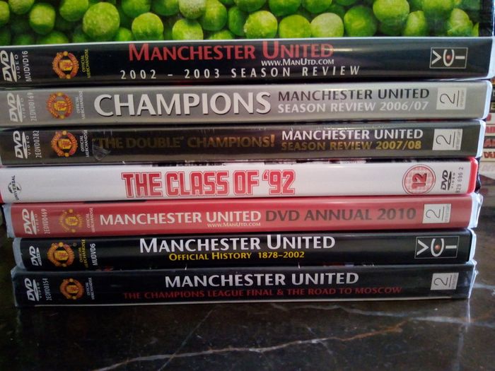 Manchester United Dvd Bundle Collection Class Of '92, Season Review, Official History Etc