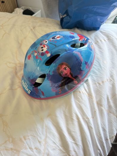 Kids Roller Skates + Full Protective Gear + Frozen Helmet