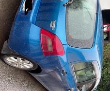 08 Toyota Yaris for parts