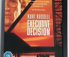 Executive Decision [1996] Kurt Russell, Steven Seagal, Halle Berry, John Leguizamo, Oliver Platt, Joe Morton, David Suchet & B.D. Wong [Movie DVD]