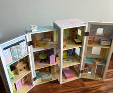 Doll house
