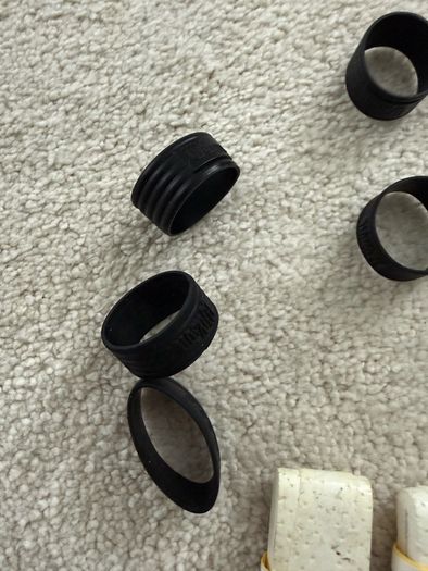 Tennis accessories