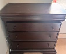 Mahogany Chest of Drawers