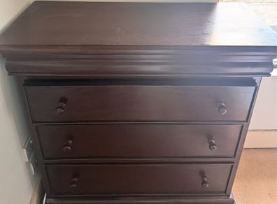 Mahogany Chest of Drawers