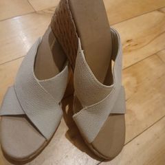 Tommy Bahama Wedge Sandals