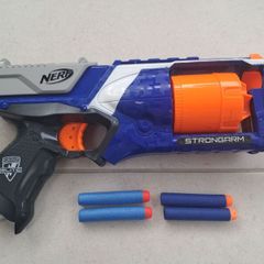 Nerf N-Strike Elite Strongarm Blaster with 4 Darts