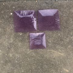 3x purple glass plates