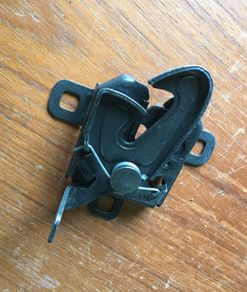 Bonnet Lock (Fiat Doblo)