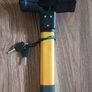Steering wheel lock car includes 2 keys Image 2