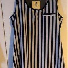 Ladies BNWT top size 12