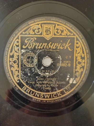 6 Brunswick and Capitol Gramophone Records