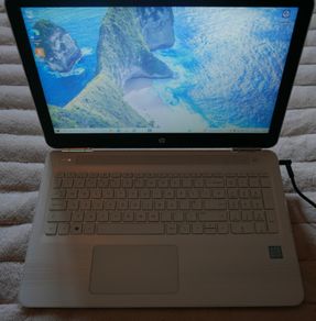 Hp Pavilion laptop i5-6200 - 8GB RAM GB 256 NVME SSD. Windows 10