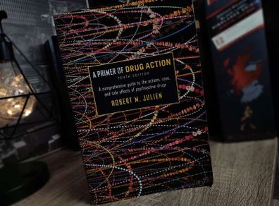 A Primer of D.r.u.g. Action ! Tenth Edition ! RRP 38 Euro ! A Comprehensive Guide to the Actions, Uses, and Side Effects of Psychoactive D.r.u.g.s ! 2004 ! by Worth Publishers !