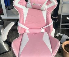 FREE Pink Gaming Chair
