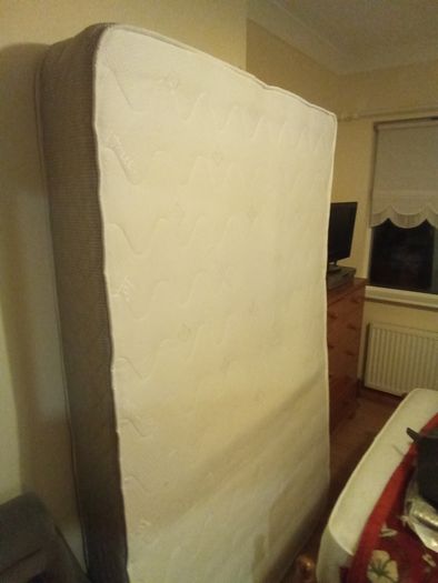 bed 4ft