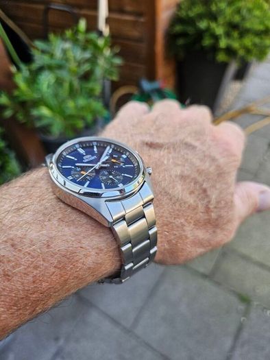 Watch Orient Neo70's. Quartz.