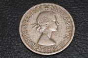1955 Two Shillings Coin UK Elizabeth Great Britain