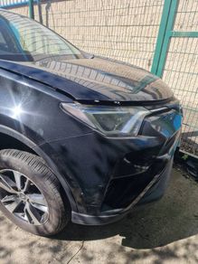 toyota RAV4 2017 breaking
