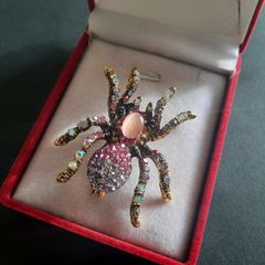 Tarantula Pink & White Sparkling Crystals Spider Brooch Shawl Pin Badge