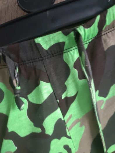 Made in Italy shorts camouflage look fits s sm