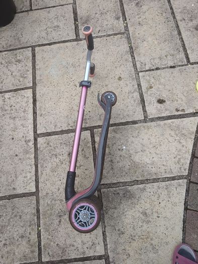 Glober scooters