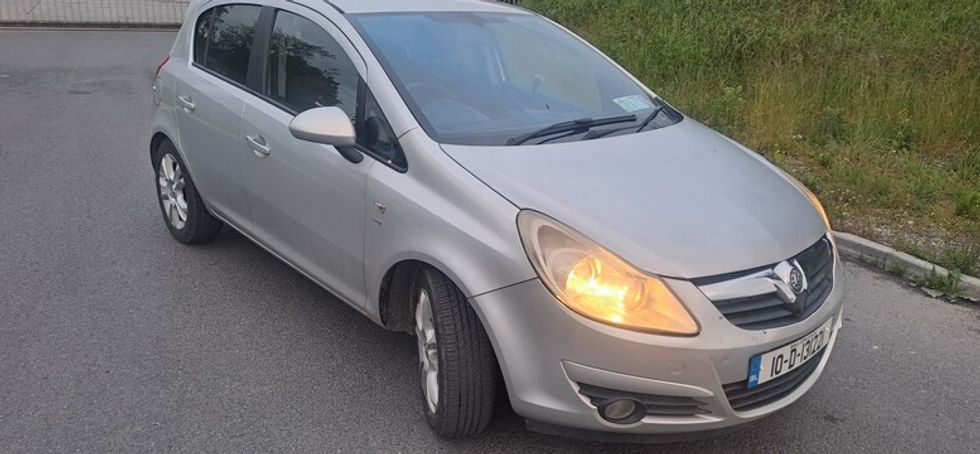 2010 Vauxhall corsa