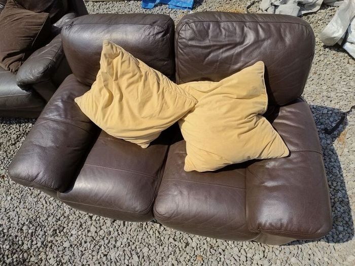 Brown Leather Suite 3 & 2 Seater - Need gone Today