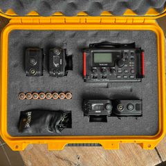 2x Rode wireless mic / Tascam recording kit