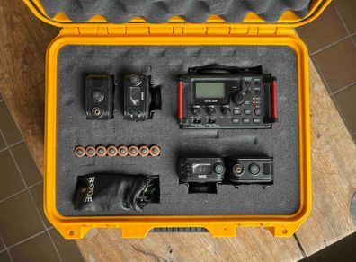 2x Rode wireless mic / Tascam recording kit