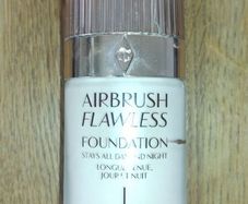 Charlotte Tilbury Airbrush Foundation - light 01