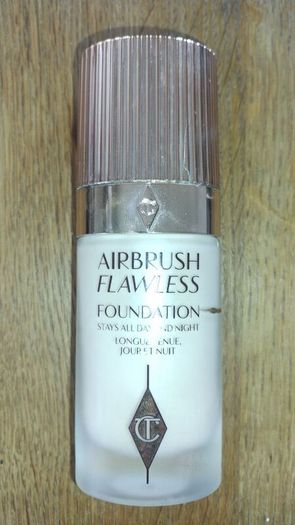 Charlotte Tilbury Airbrush Foundation - light 01