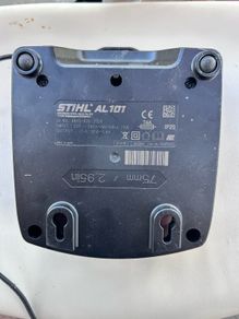 Stihl AL101 Battery charger