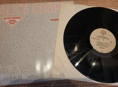 Alice Cooper - Zipper Catches Skin