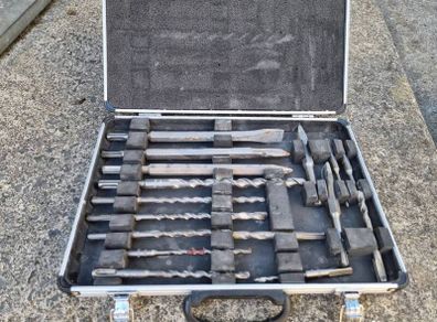 Makita 15-piece SDS drill bit/chisel set
