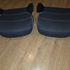 2 x Miniuno booster seats