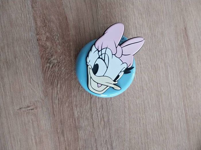 Mini hairbrush