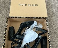 River Island Heels Size 6 New In Box