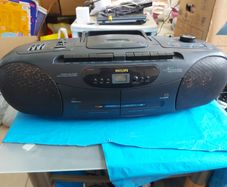 Philips AZ8349 Boombox Stereo Radio Twin Tape Decks CD Player Ghetto Blaster, in very good condition