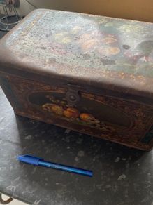 Vintage sweet tin