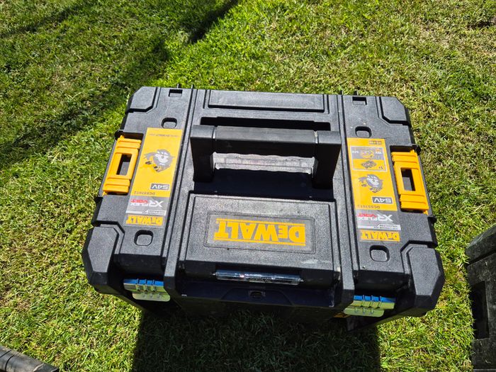 Dewalt tool box