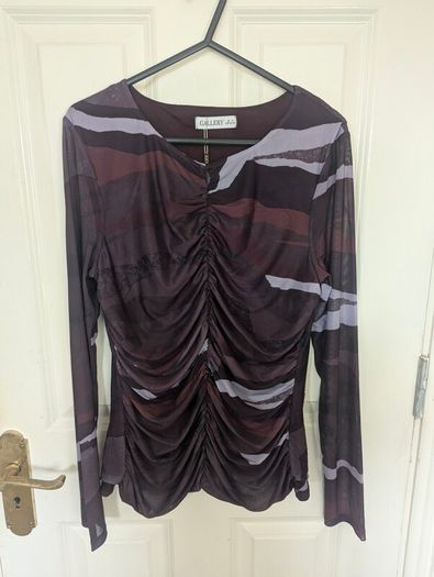 Long sleeve top