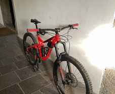 Giant Reign 2018 Size M