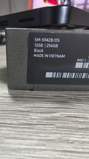 Samsung S26 256gb / Like New