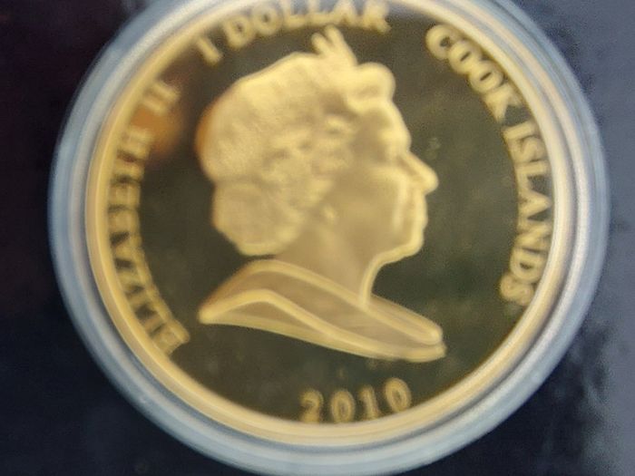 England  2010 George 6th Commerative Coin Uncirclated condition