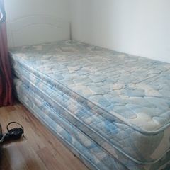 Single bed with pull out bed