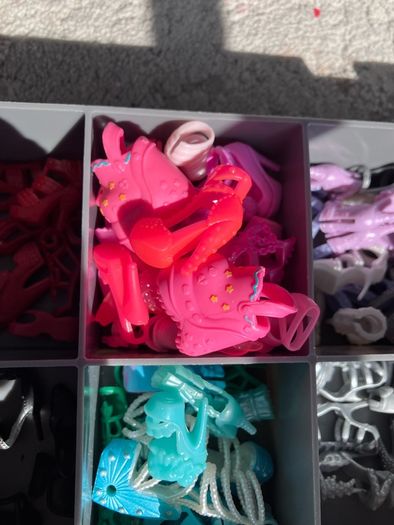 Barbie clothes, shoes, bags, jewellery and accessories