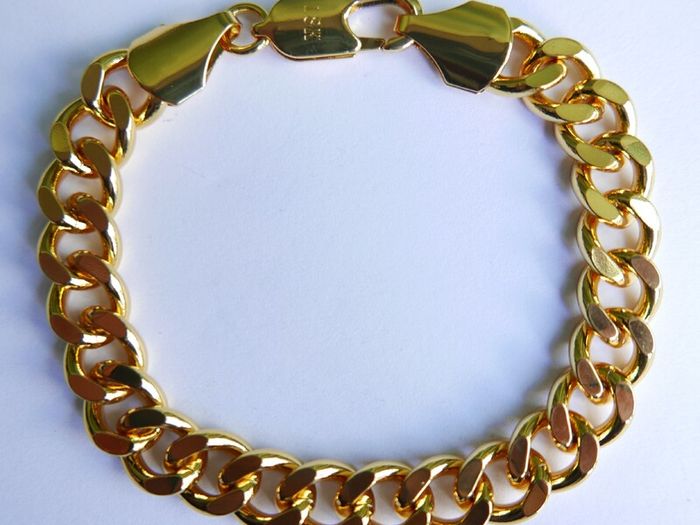 Men's  Bracelet 18K Yellow Gold Plated Flat Cuban Link Chain Bracelet length 8"