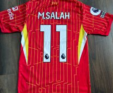 Liverpool jersey kids