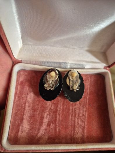 Vintage Golden Tone Oval Earrings